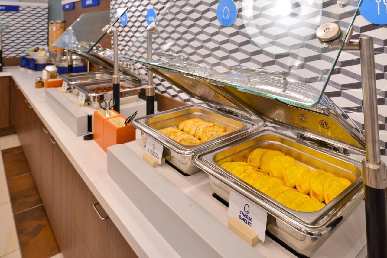 Holiday Inn Express Washington Dc Downtown By Ihg Bagian luar foto