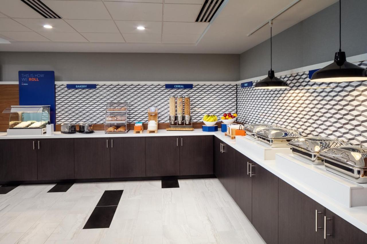 Holiday Inn Express Washington Dc Downtown By Ihg Bagian luar foto